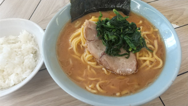 「らーめん大 ライス」@らすた 代々木支店の写真