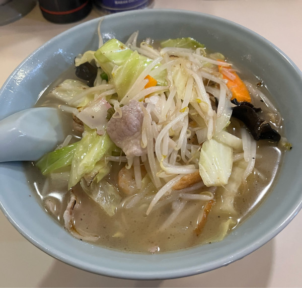 「チャンポン麺(850円)＋大盛り(100円)」@手もみラーメン 万龍の写真