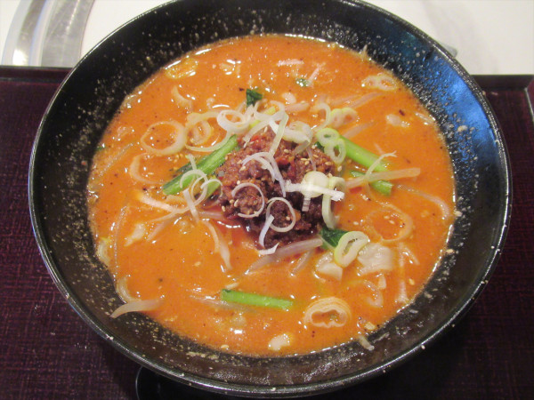 「辛味噌担々刀削麺（900円）」@本格中華料理 琳家の写真