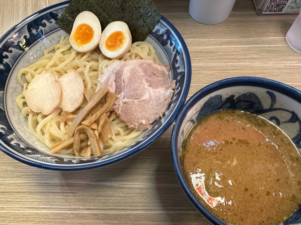 「味玉鶏つけ麺」@秋葉原つけ麺 油そば 楽の写真
