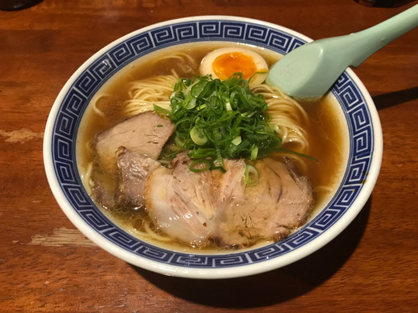 「中華そば 850円」@びーとん中華そばの写真