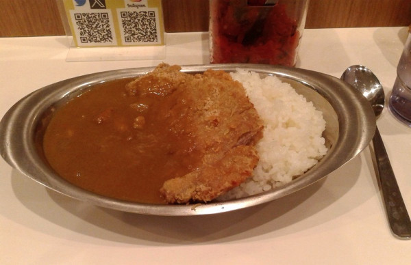 「日本橋カレーライス(700円)+豚ロースカツ(300円)」@日本橋カレー けむりの写真