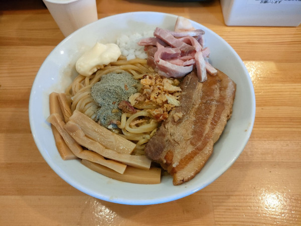 「まぜそば　300g マヨ　1000円」@煮干らーめん 川むらの写真