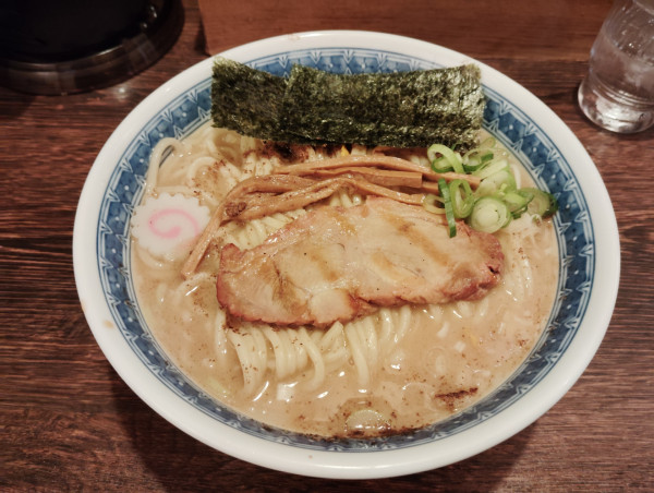 「中華そば　　　890円」@麺恋処 き楽の写真