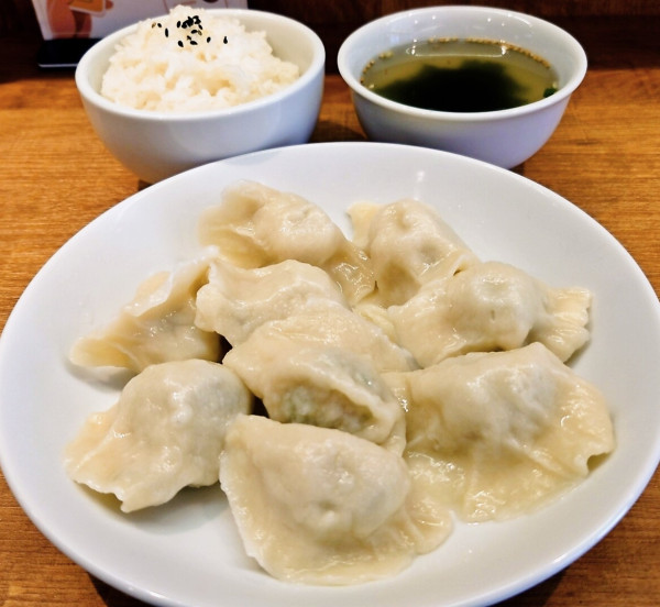 「白豚９個＋ライス」@1+Dumpling 高田馬場店の写真