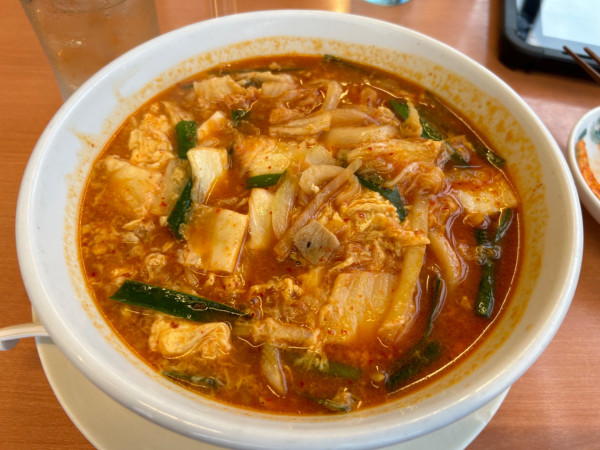 「チゲ味噌ラーメン690円+他いろいろ」@熱烈中華食堂 日高屋 新座畑中店の写真