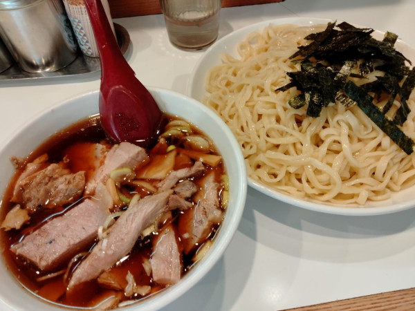 「ハーフチャーシューざるラーメン」@らぁめん ほりうち 新橋店の写真