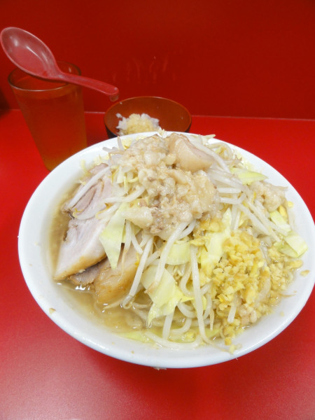 「小800円全部おろしポン酢100円」@ラーメン二郎 大宮公園駅前店の写真
