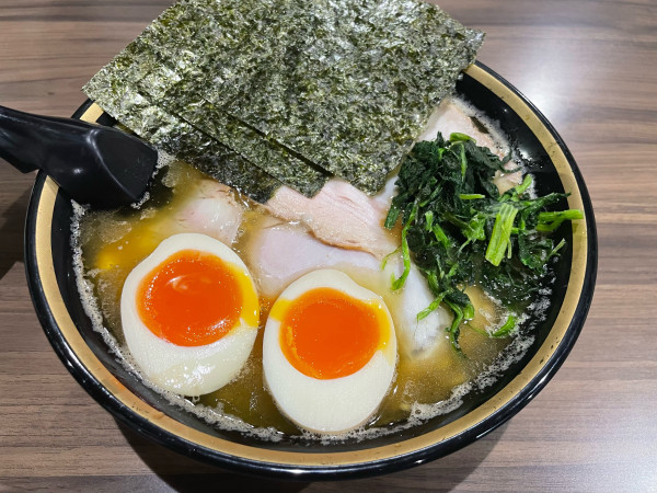 「ラーメン　味玉」@ラーメン林家 姉崎店の写真