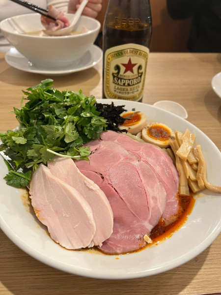 「特製和えそば＋パクチー」@ラーメン イロドリの写真