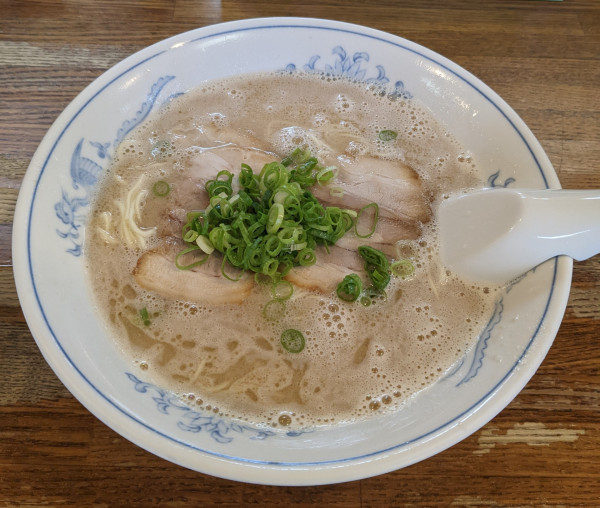 「博多ラーメン + 替え玉」@博多ラーメン ばりこての写真