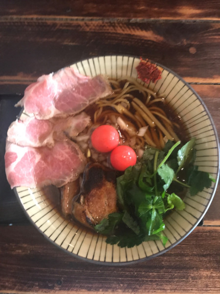 「らーめん（全部入り）」@仮麺中(ぬちぐすい)の写真