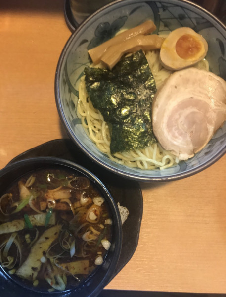 「醤油つけめん」@焦がしねぎらーめん 葱次郎 大宮西口店の写真