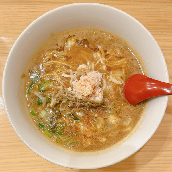 「紅ズワイ濃厚蟹白湯ラーメン」@一本道ラボの写真