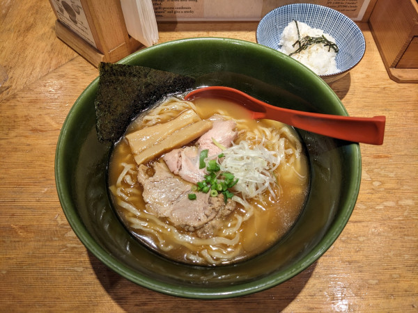 「焼きあご塩らー麺」@焼きあご塩らー麺 たかはし 新宿本店の写真