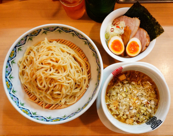 「豚鴨つけそば＋くんせい玉子＋ビール中瓶」@中華そば 多賀野の写真