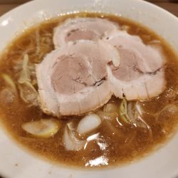 生姜鶏白湯ラーメン