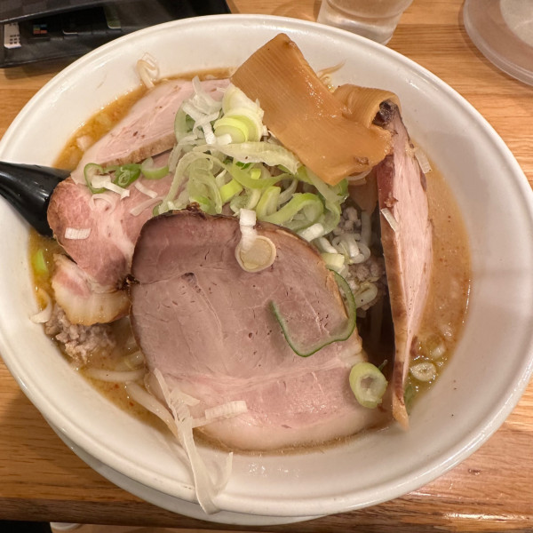 「野菜チャーシューメン大盛　¥1,280」@おり久の写真