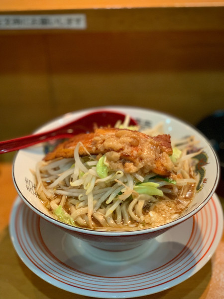 「ラーメン 250ヤサイアブラニンニクスクナメ」@スタ麺 あひるの写真