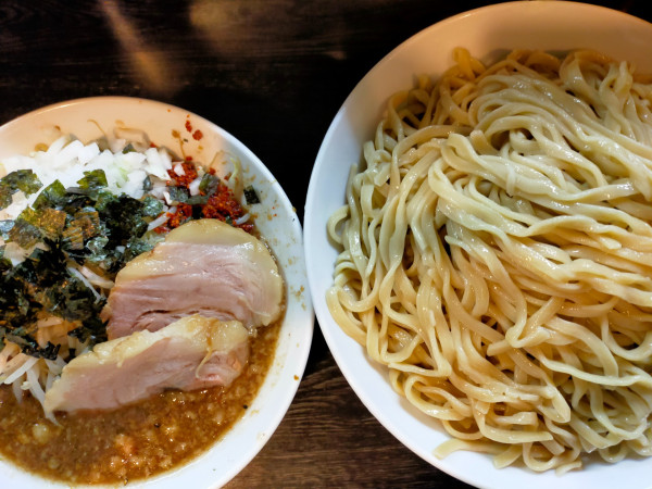 「【限定】濃厚豚骨魚介つけ麺大1350円+生姜50円」@豚星。の写真