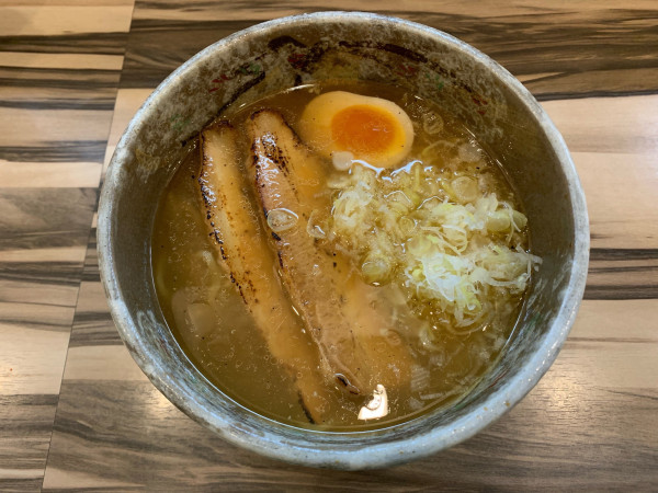 「魚介醤油ラーメン」@台湾まぜそばとカレーうどんのお店 つるりんの写真
