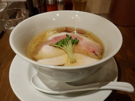 「らーめん　塩」@麺屋鈴春の写真