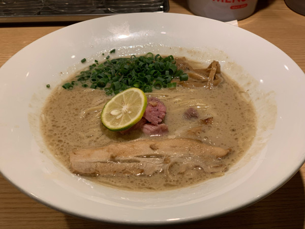 「ラム豚骨ラーメン」@自家製麺 MENSHO TOKYOの写真