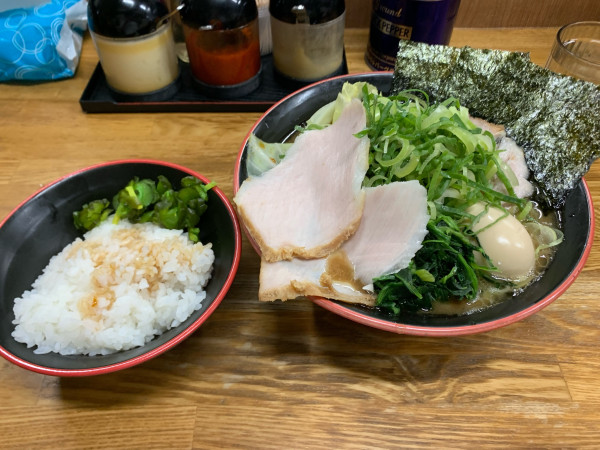 「全部のせラーメン」@麺家 紫極の写真