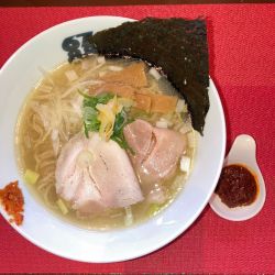 『柚子塩らぁ麺』（塩・シビカラ醤付）