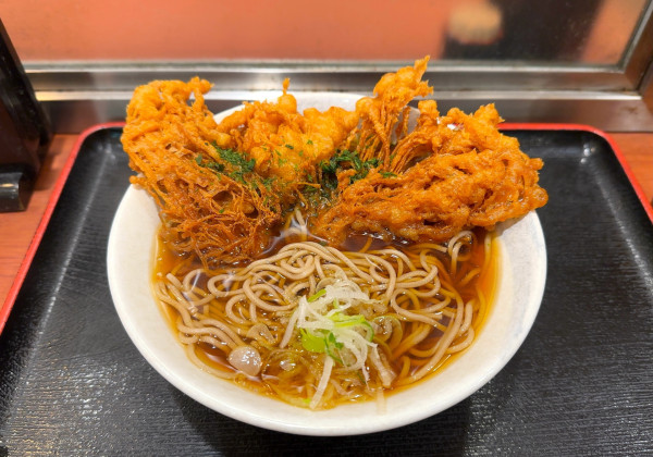 「えのき天そば(490円)」@そば処 めとろ庵 錦糸町店の写真