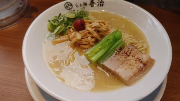 「濃厚 塩らぁ麺 ￥500」@らぁ麺 善治 日吉店の写真