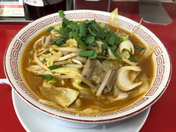 「にらホルモン中華そば」@大阪王将 東長崎店の写真