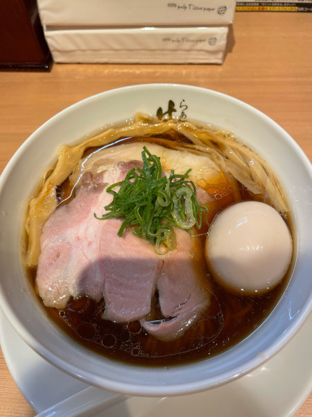 「特製醤油らぁ麺」@らぁ麺 はやし田 新秋津店の写真