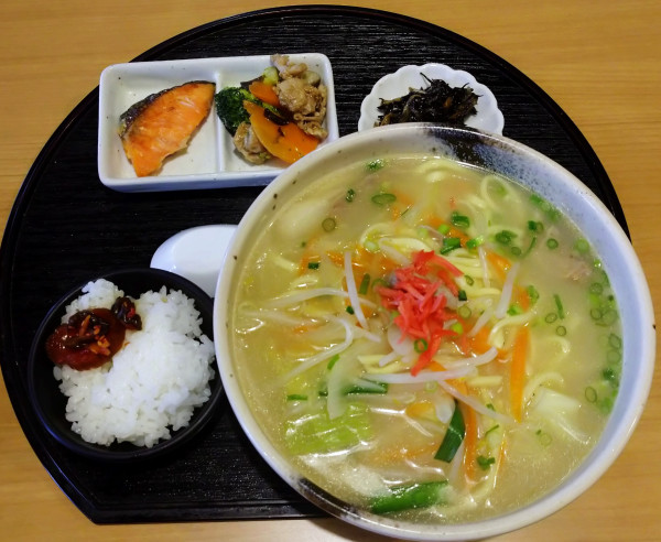 「野菜そば定食（900円）」@びんがたの写真