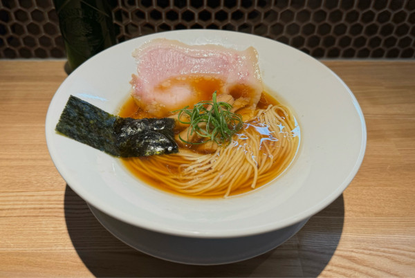 「鶏そば¥980」@麺屋BISQの写真