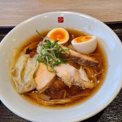 特製とりの中華そば(1350円)