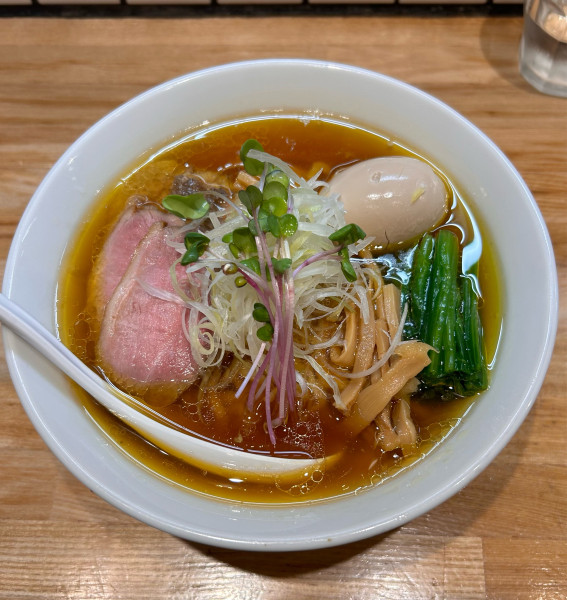 「手揉み中華そば全部入り」@中華ソバ ビリケンの写真