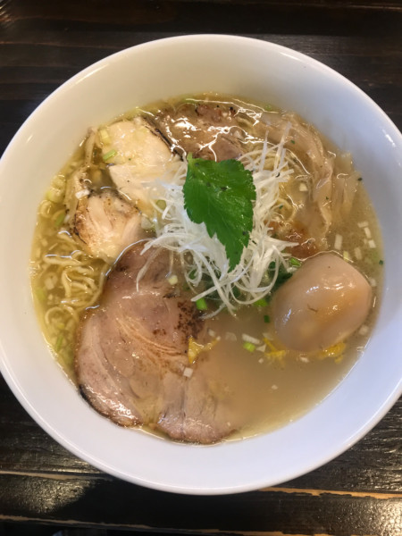 「塩味玉中華そば」@中華そば こむぎの写真