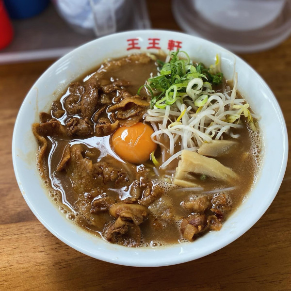 「肉玉 小」@支那そば 王王軒 本店の写真