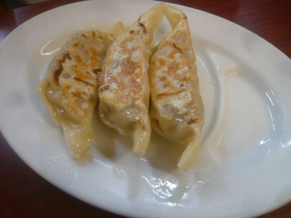 「肉餃子（3個）」@満北亭 新青海街道東大和店の写真