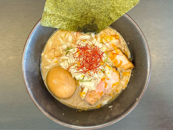 「★味玉 焼あご塩らーめん🍜¥1,050」@麺屋なにがしの写真