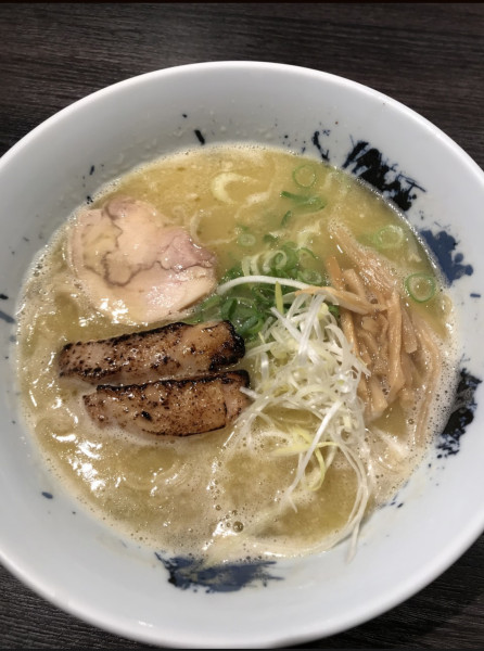 「濃厚鶏そば」@鶏そば 雫一 大袋店の写真