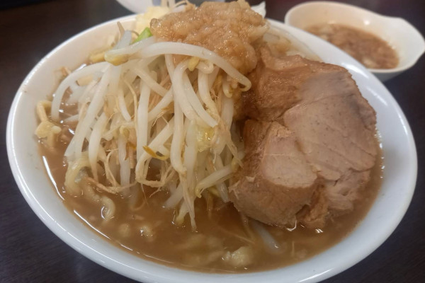「ラーメン 小 ニンニクショウガアブラどでん」@ラーメンどでん 大宮店の写真