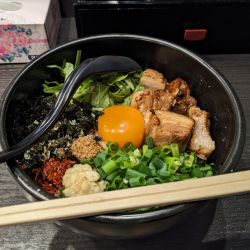 看板まぜそば+チョイ飯（無料）