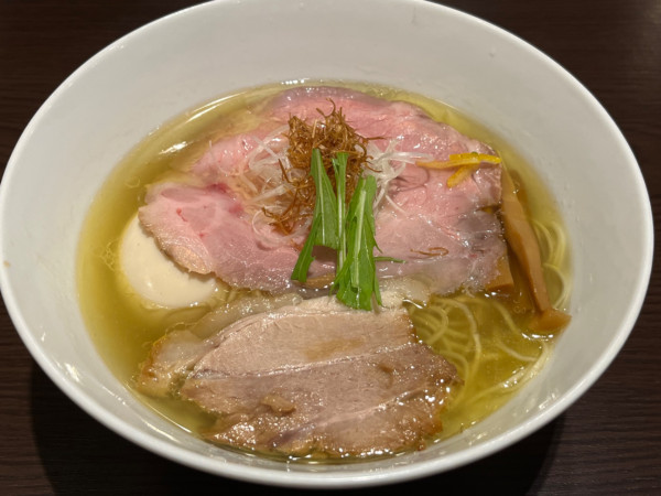 「味玉塩そば」@中華そば 卯月屋の写真