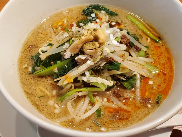 「鯖節担々麺」@サワダ飯店 横浜ランドマークタワー店の写真