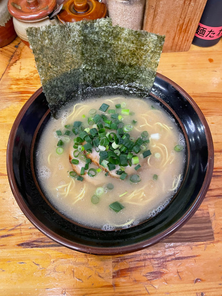 「九州豚骨(700円)ハリガネ」@九州とんこつらーめん 武者がよか 日ノ出町店の写真