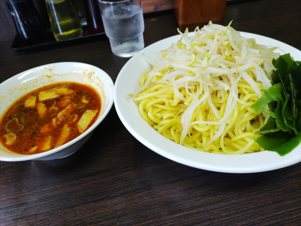 「つけ麺（ちょい辛） 900円」@ラーメンはやとの写真