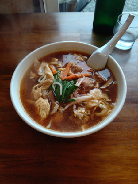 「牛肉カルビラーメン　950円」@コンパルの写真