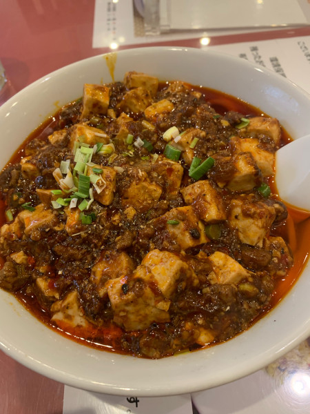 「麻婆豆腐刀削麺」@四川料理 京華樓 本館の写真